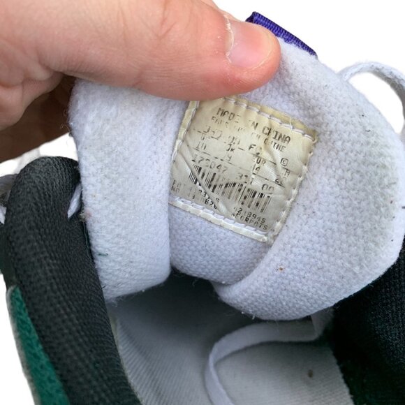 VINTAGE 1994 Nike Shoes Size 10 'Pine Green' - Picture 2 of 15